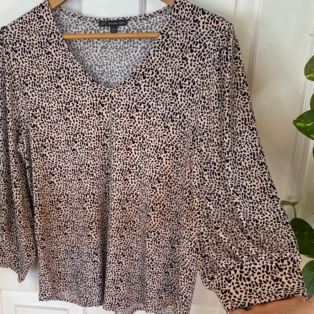 Adrianna Papell Animal Print Top Blouse 3/4  business casual balloon sleeve